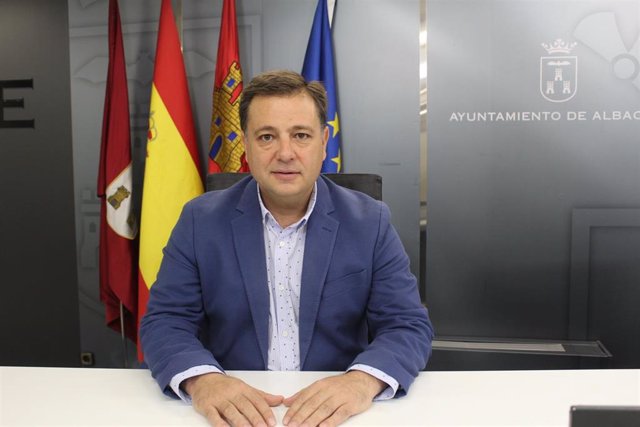 El portavoz del Grupo Municipal Popular de Albacete, Manuel Serrano.