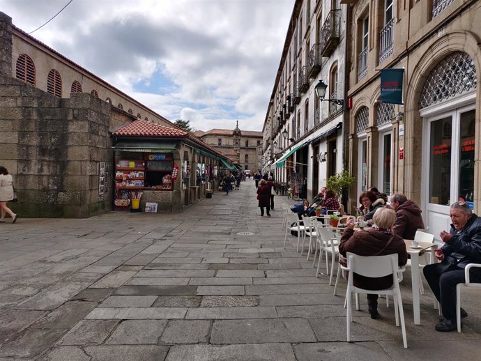 Una calle de Santiago la mañana del 13 de marzo de 2020, horas antes de que el Gobierno central declarase el estado de alarma por el coronavirus