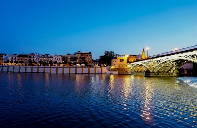 Vistas del Puente de Triana