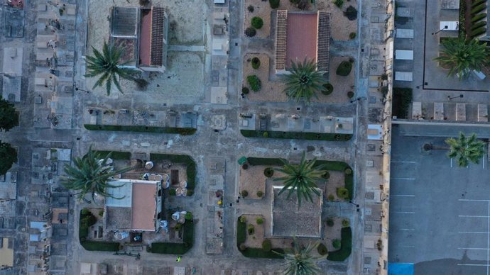 Vista aérea del cementerio de Porreres.