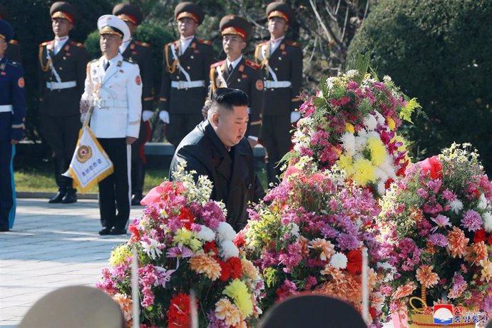 Kim Jong Un homenajea a los soldados chinos fallecidos en la guerra de Corea