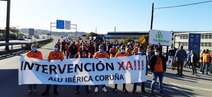 Protesta del comité de empresa de Alu Ibérica en A Coruña el jueves 15 de octubre