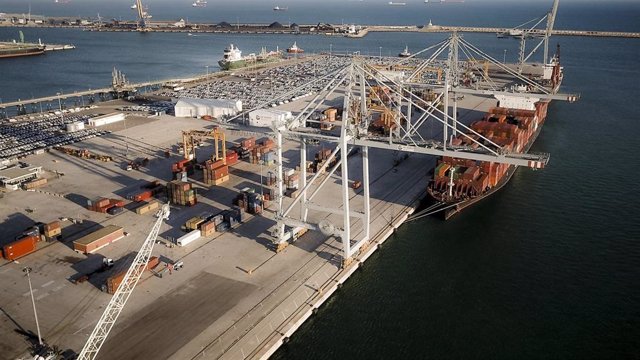 El Port de Tarragona y la URV impulsan un máster de dirección de operaciones logísticas