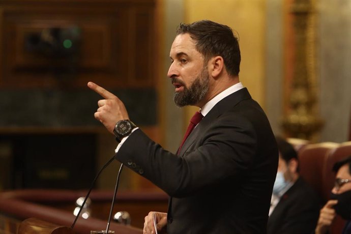 El presidente de Vox, Santiago Abascal, interviene durante el pleno en el que se debate la moción de censura planteada por Vox, en el Congreso de los Diputados, Madrid (España), a 21 de octubre de 2020.