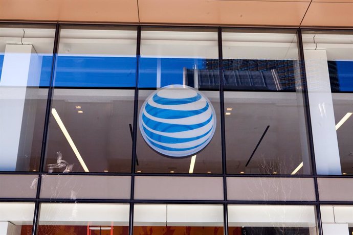 EEUU.- AT&T gana un 25,4% menos en el tercer trimestre, hasta 2.335 millones