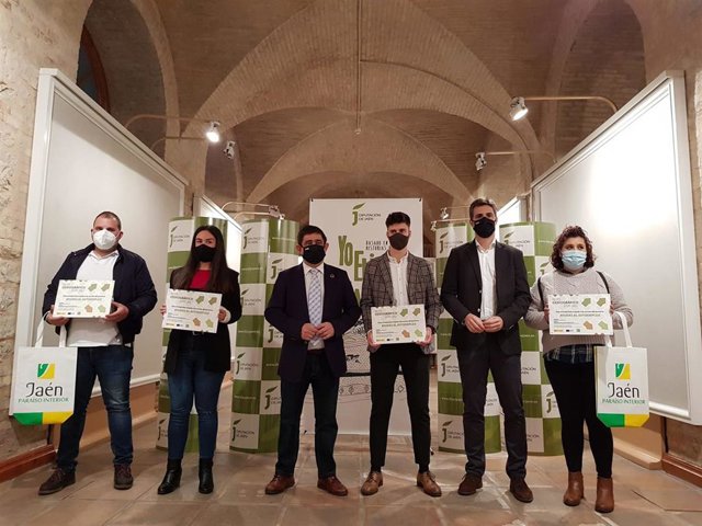 Entrega de ayudas del programa Reto Demográfico.