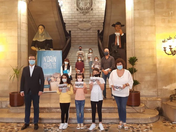 Presentación del cuento infantil editado por Cort para concienciar a los más pequeños sobre el COVID-19.