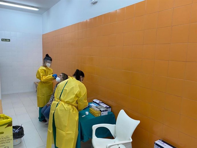 Cribado poblacional realizado el pasado martes 20 de octubre en el municipi ode Cuevas de San Marcos (Málaga)  debido al aumento de casos de COVID-19