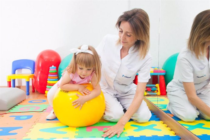 Pediatras desaconsejan el uso de flotadores de cuello en bebés