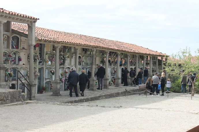 Pla obert del cementiri de Cervera, en una imatge d'arxiu. (Horitzontal)