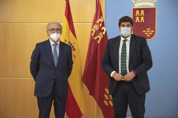 El presidente de Repsol, Antonio Brufau, se ha reunido con el Presidente de la Región de Murcia, Fernando López Miras