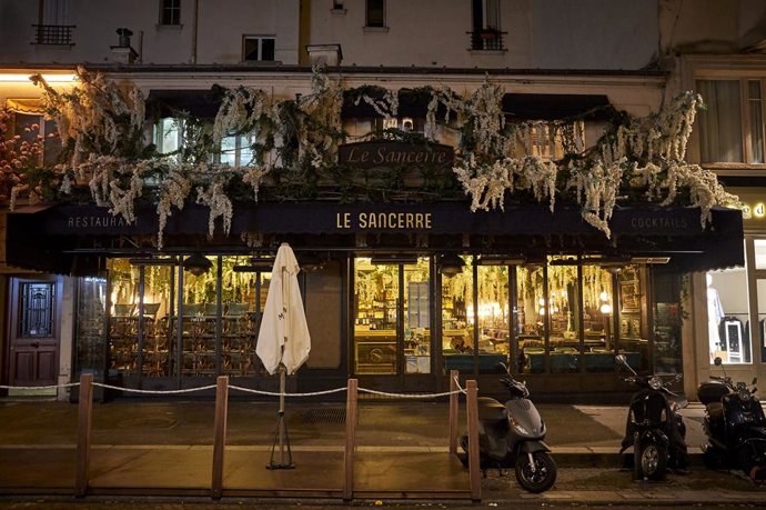 Restaurant tancat pel toc de queda a París
