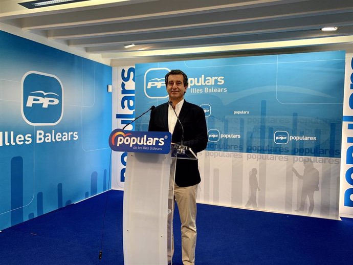 El presidente del PP de Baleares, Biel Company, en rueda de prensa