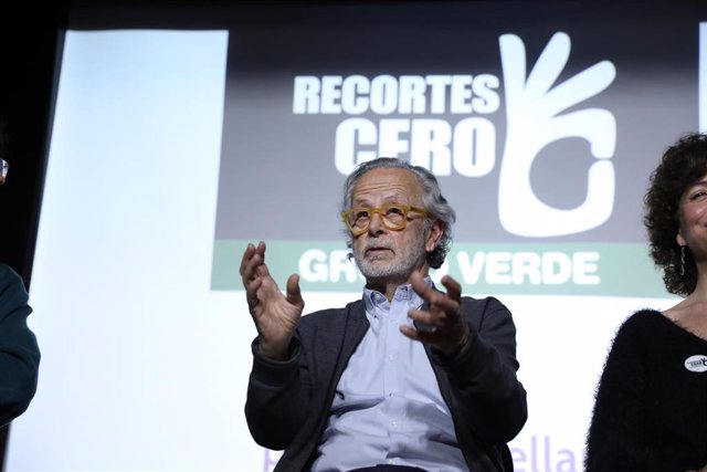 El cineasta (director, guionista y productor desde la Transición) Fernando Colomo durante el acto de presentación de su candidatura al Senado por la plataforma de electores Recortes CeroGrupo Verde en las próximas elecciones generales del 28-A.