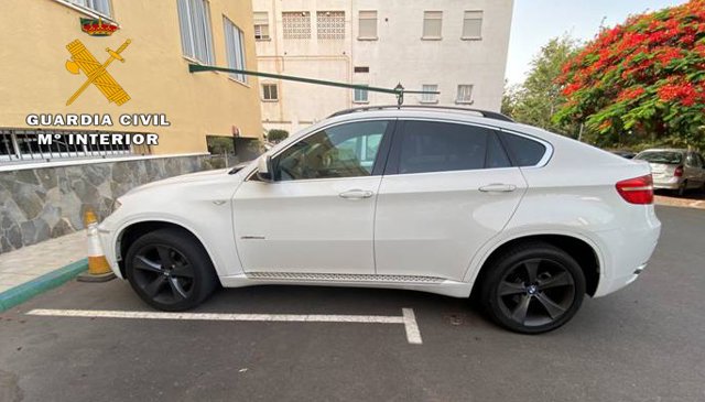 Desmantelada una organización criminal afincada en Madrid y Santa Cruz de Tenrife dedicada a realizar estafas a empresas de transportes.