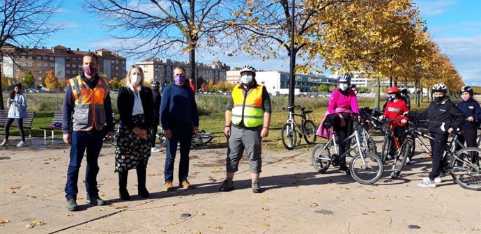 Estudiantes de segundo de la ESO participan en el programa Bici en la escuela organizado por el Ayuntamiento de Logroño