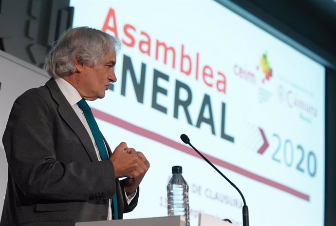 El presidente de la Confederación Empresarial de Madrid CEOE (CEIM), Miguel Garrido, interviene en la asamblea de CEIM, en Madrid, (España), a 15 de septiembre de 2020. En la Asamblea General 2020 de la patronal madrileña, que ha contado con la interven