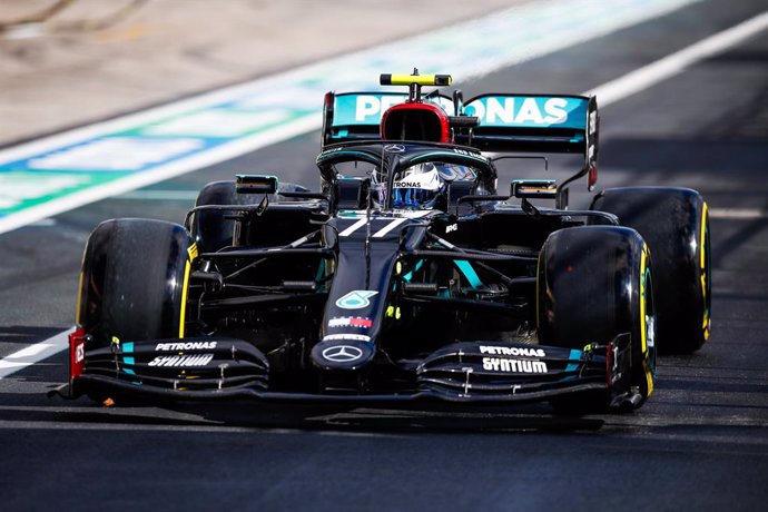 Fórmula 1/GP Portugal.- Mercedes tampoco da tregua en el inédito Portimao y Sain