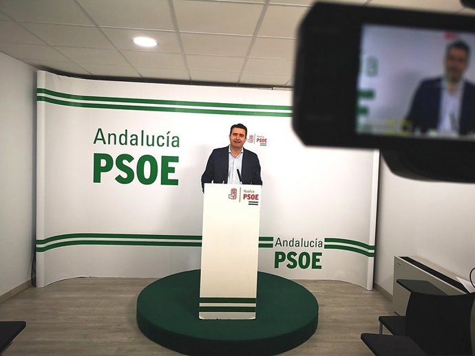 Amaro Huelva, en rueda de prensa.