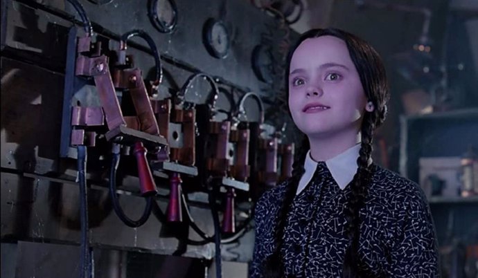 Tim Burton prepara una serie de acción real de La Familia Addams