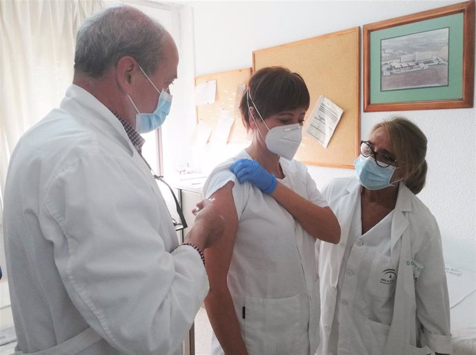 Campaña de vacunación de la gripe en el Hospital Infanta Elena de Huelva.