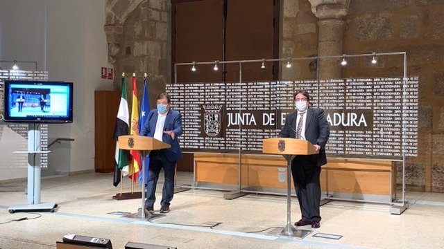 Fernández Vara y Vergeles en rueda de prensa