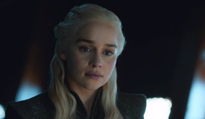 Emilia Clarke es Daenerys Targaryen en Juego de tronos