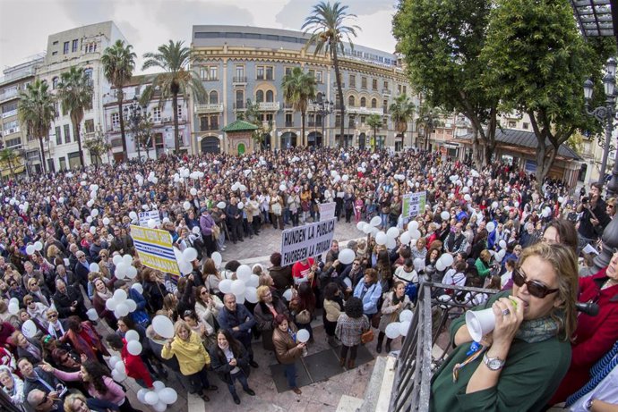 Una de las manifestaciones de la asociación 'Huelva, por una sanidad digna' en una imagen de archivo.