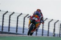 Raúl Fernández se abona a la pole en Alcañiz en Moto3