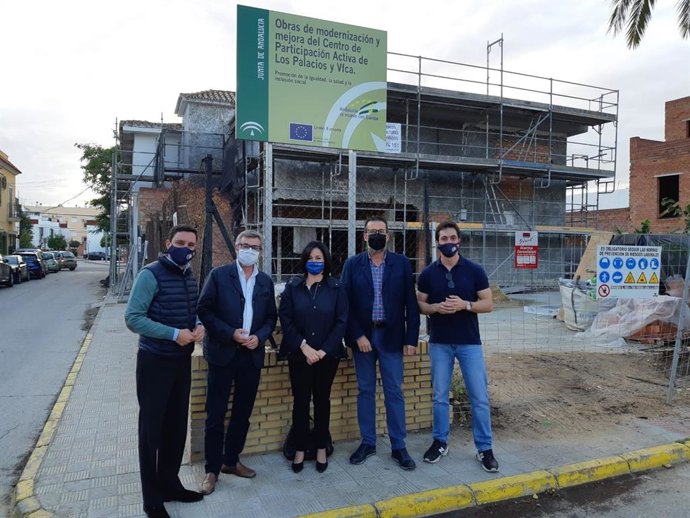 PP destaca la inversión de 400.000 euros de la Junta para rehabilitar el centro de mayores de Los Palacios