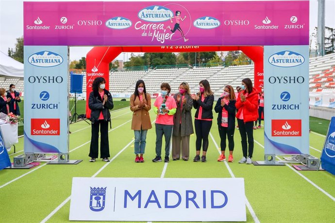 Celebración de una nueva edición de la Carrera de la Mujer de Madrid que este año se celebra de manera virtual, en el Estadio Vallehermoso, Madrid (España) a 25 de octubre de 2020. 