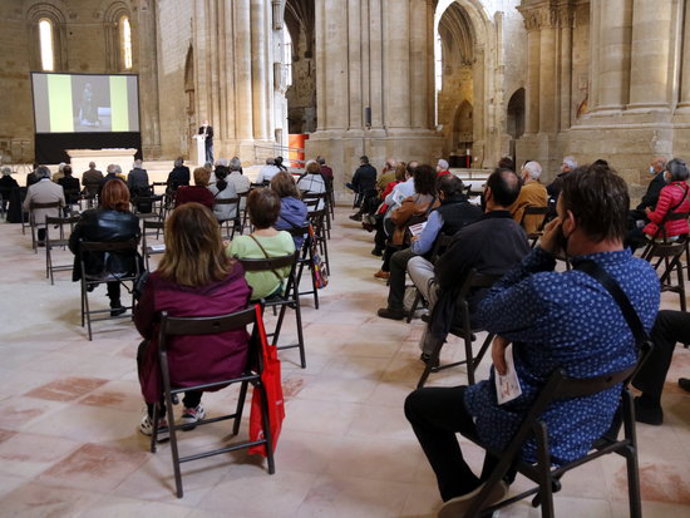 Pla general del públic durant l'entrega dels Guardons Seu Vella 2020 de l'associació Amics de la Seu Vella de Lleida, el 25 d'octubre de 2020. (Horitzontal)