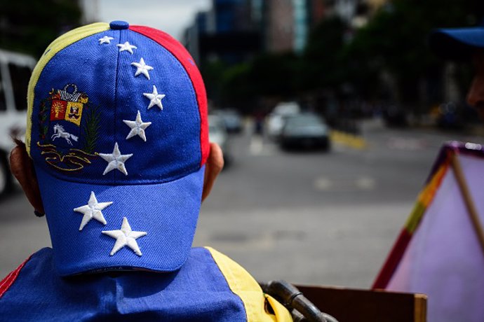 Gorra con la bandera de Venezuela