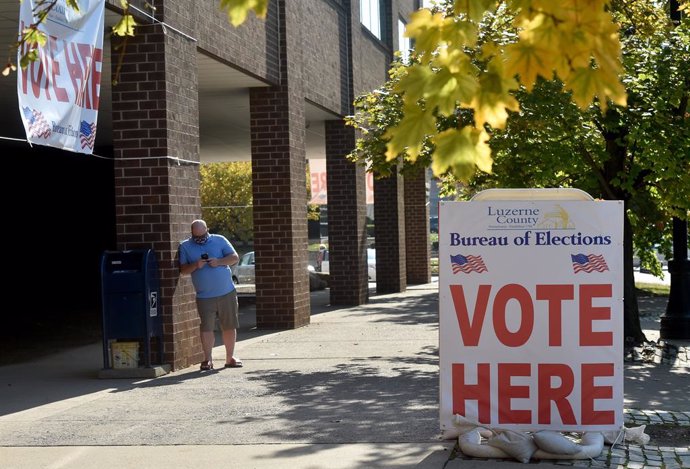 EEUU.- El voto anticipado supera a nueve días de las elecciones a todo el voto a