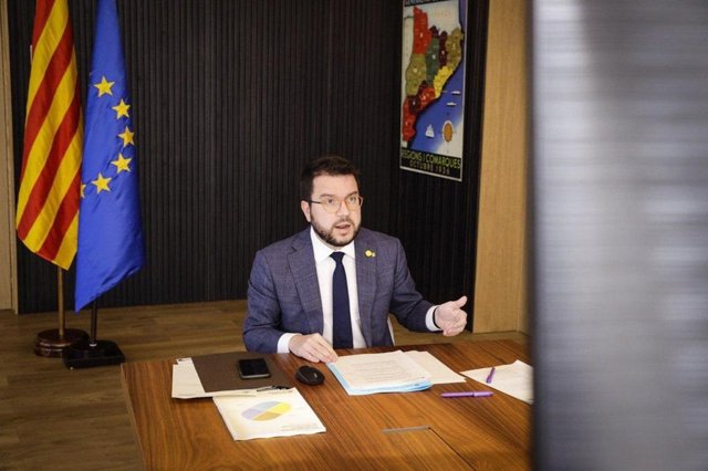 El vicepresident de la Generalitat, Pere Aragonès, durant la conferència de presidents autonòmics, que s'ha celebrat de manera telemàtica amb la participació de la presidenta de la Comissió Europea, Ursula von der Leyen.
