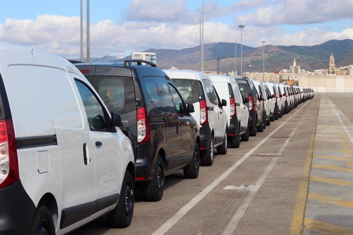 Puerto de Málaga aumenta la importación de vehículos