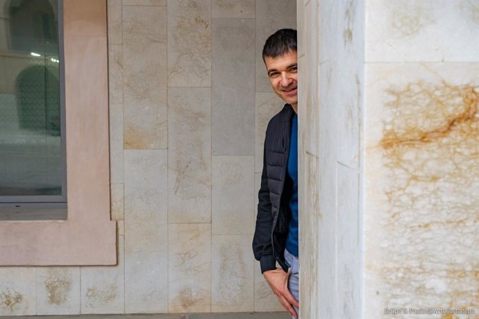 El escritor Eloy Moreno