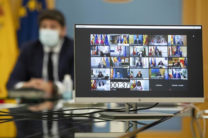 López Miras asiste telemáticamente a la Conferencia de Presidentes