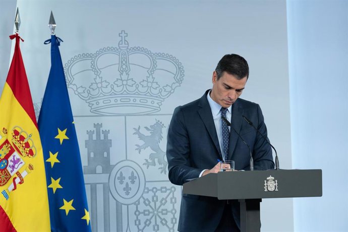 El presidente del Gobierno, Pedro Sánchez, ofrece una rueda de prensa en Moncloa 