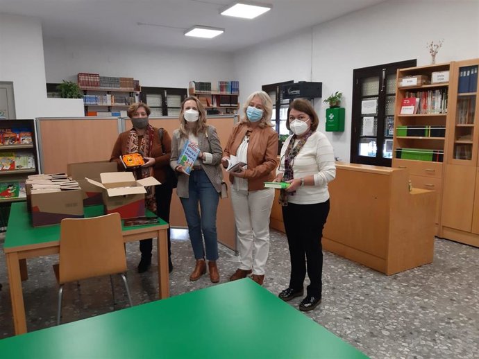 Mercedes Colombo en la biblioteca de Prado del Rey