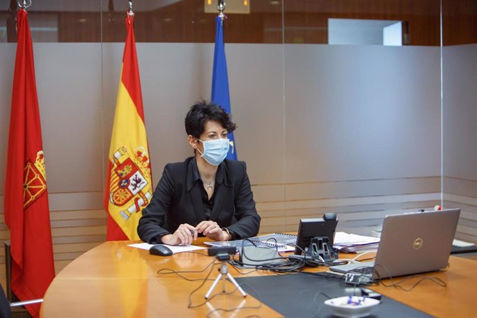 La consejera de Economía y Hacienda del Gobierno de Navarra, Elma Saiz, durante la reunión