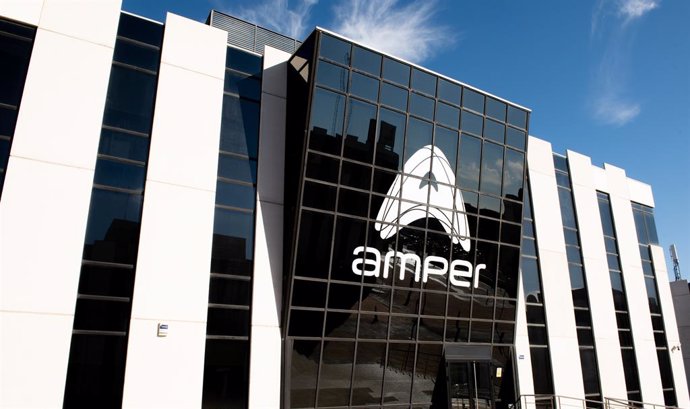 Economía.- Amper sube casi un 8% en Bolsa tras lograr un contrato con Green Powe
