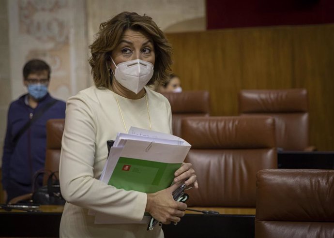 La secretaria general del PSOE-A, Susana Díaz (c), en una foto de archivo.