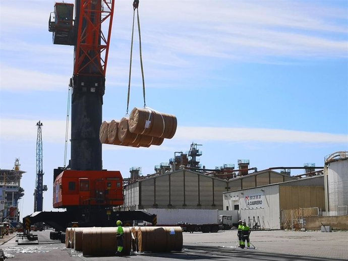 Movimiento de mercancía en el Puerto de Almería