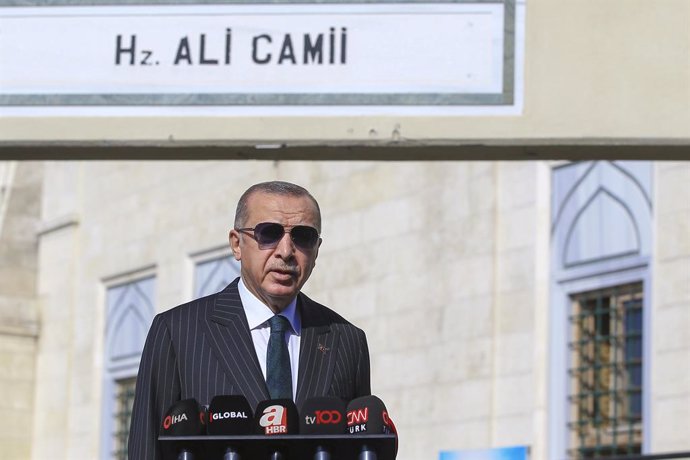Turquía.- Bruselas avisa a Erdogan que el boicot a los productos franceses "solo