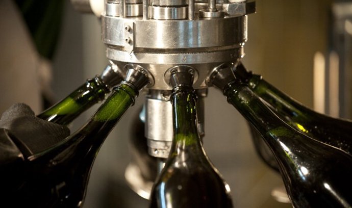 Arca Continental, segunda embotelladora más grande Coca-Cola en Latinoamérica, ganó un 10,9% más hasta junio