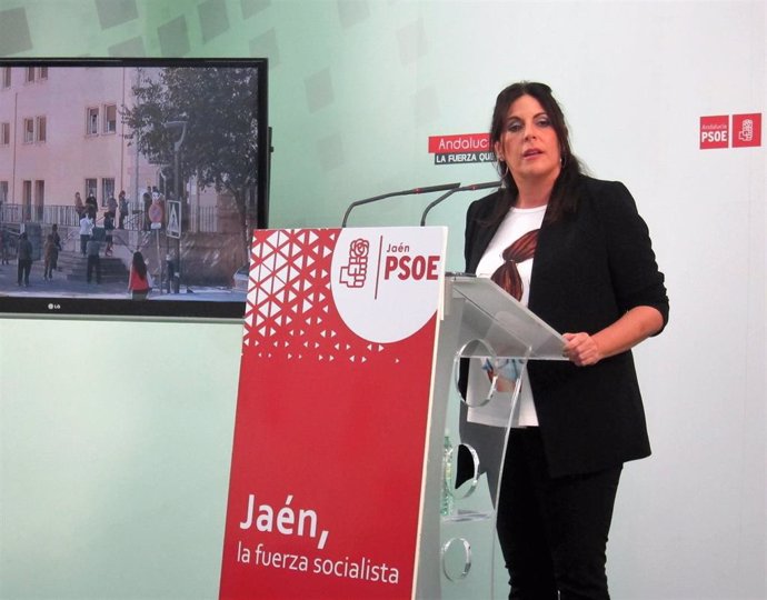 La coordinadora del Grupo Parlamentario del PSOE de Jaén, Ángeles Férriz.