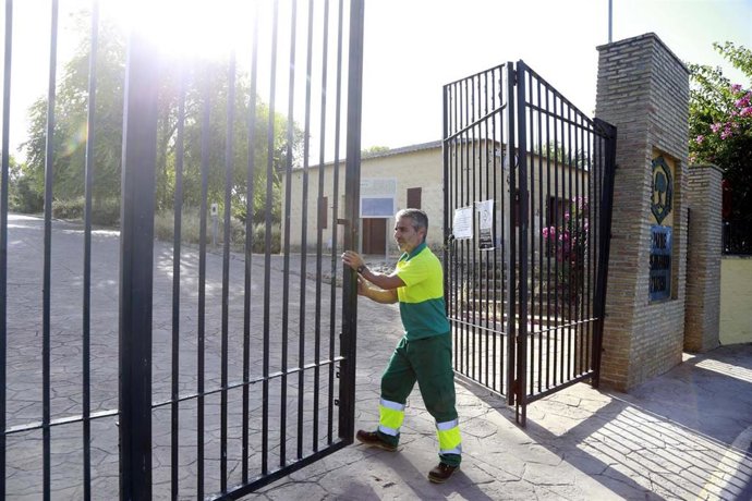 Acceso principal del parque de Porzuna