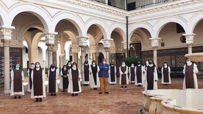 Monjas jerónimas del convento de Santa Paula de la capital hispalense