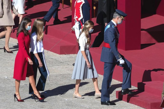 La Familia Real durante el acto del 12 de octubre en el Palacio Real